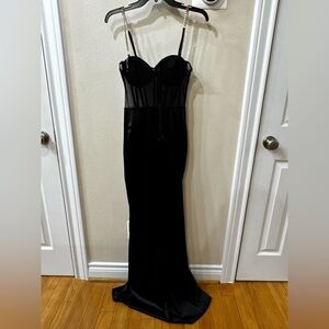 Windsor Amiah Formal High Slit Corset Black Satin Dress Gold Chain Straps Size S